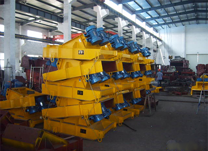 GZG系列電機(jī)振動給料機(jī) (吊式).jpg